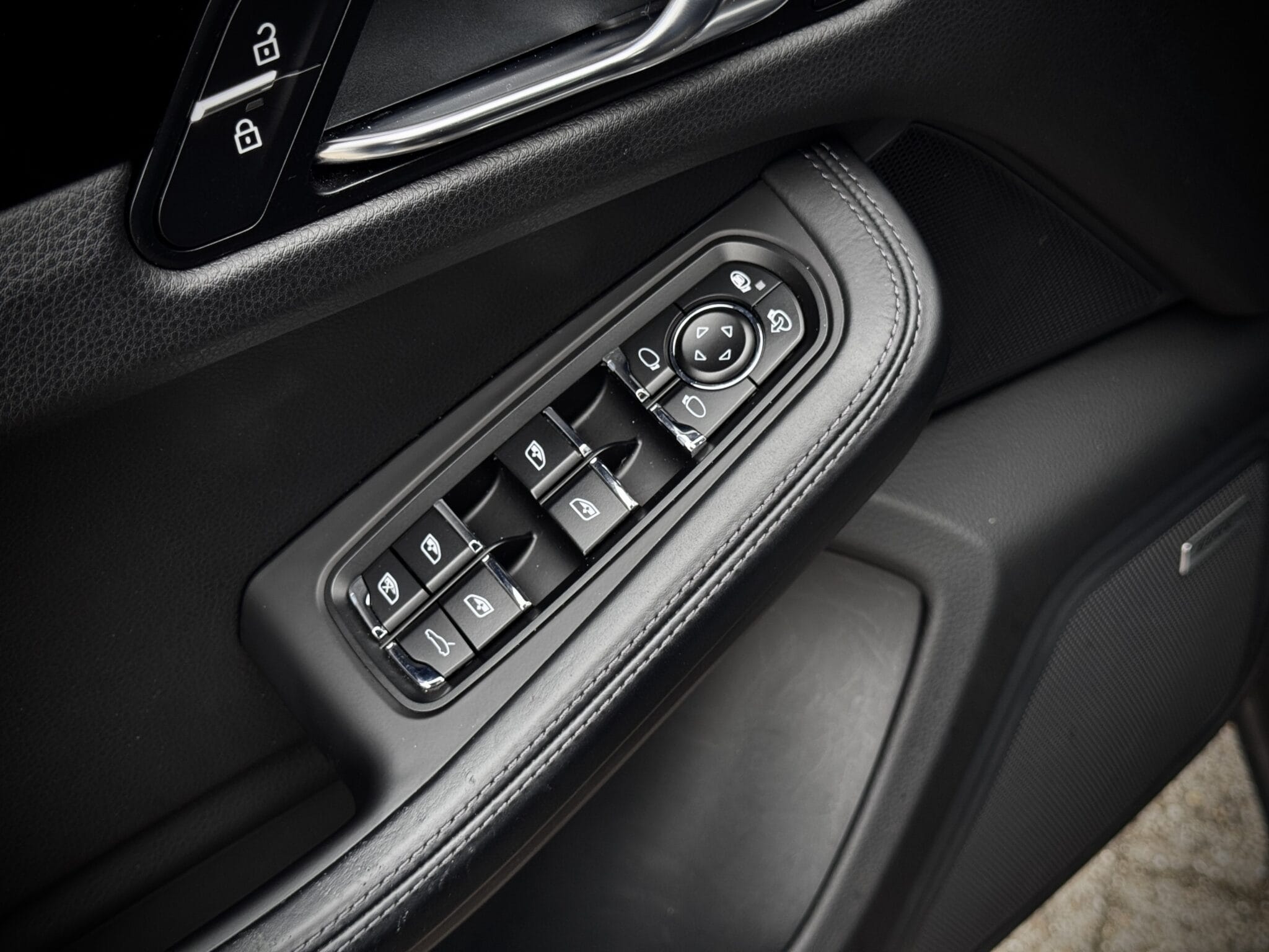 Porsche Macan — foto 55