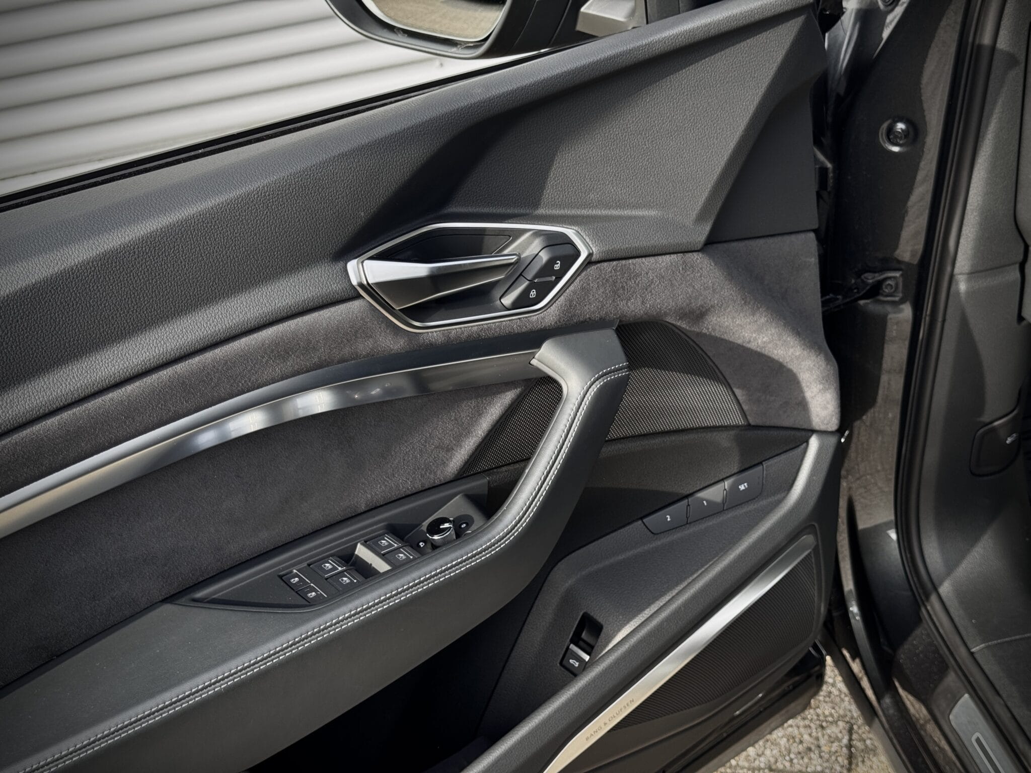 Audi Q8 Sportback e-tron — foto 50