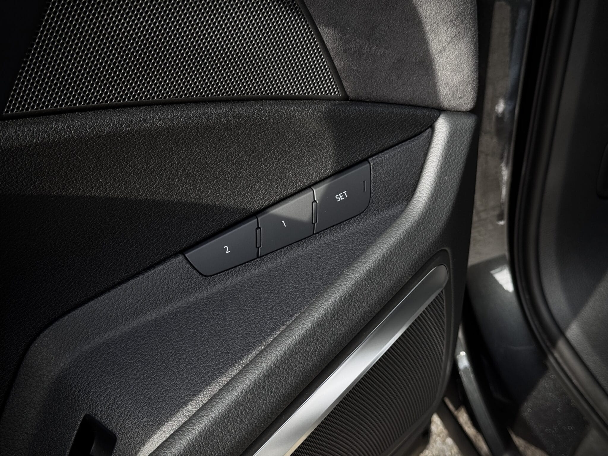 Audi Q8 Sportback e-tron — foto 53
