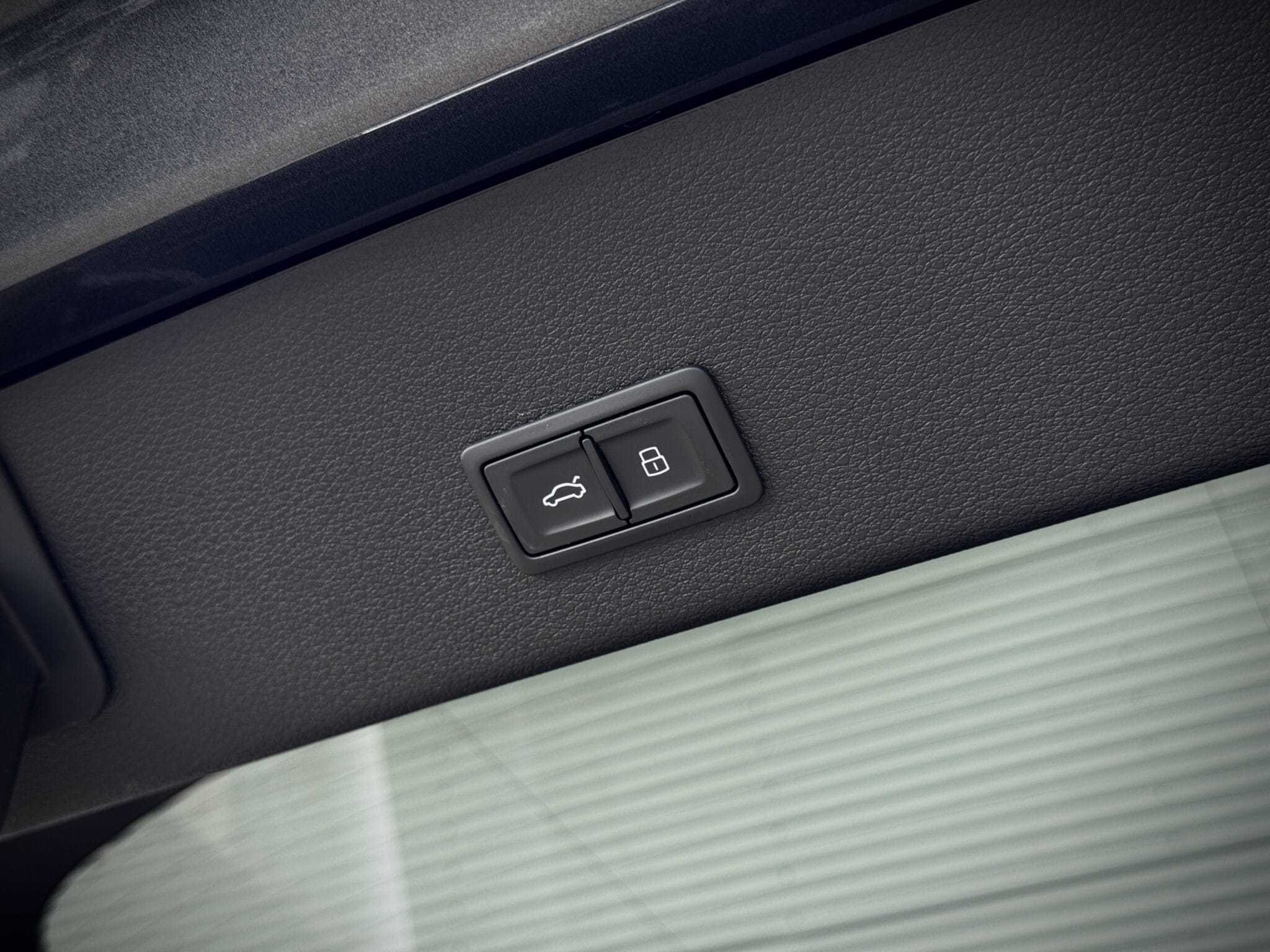 Audi Q8 Sportback e-tron — foto 60
