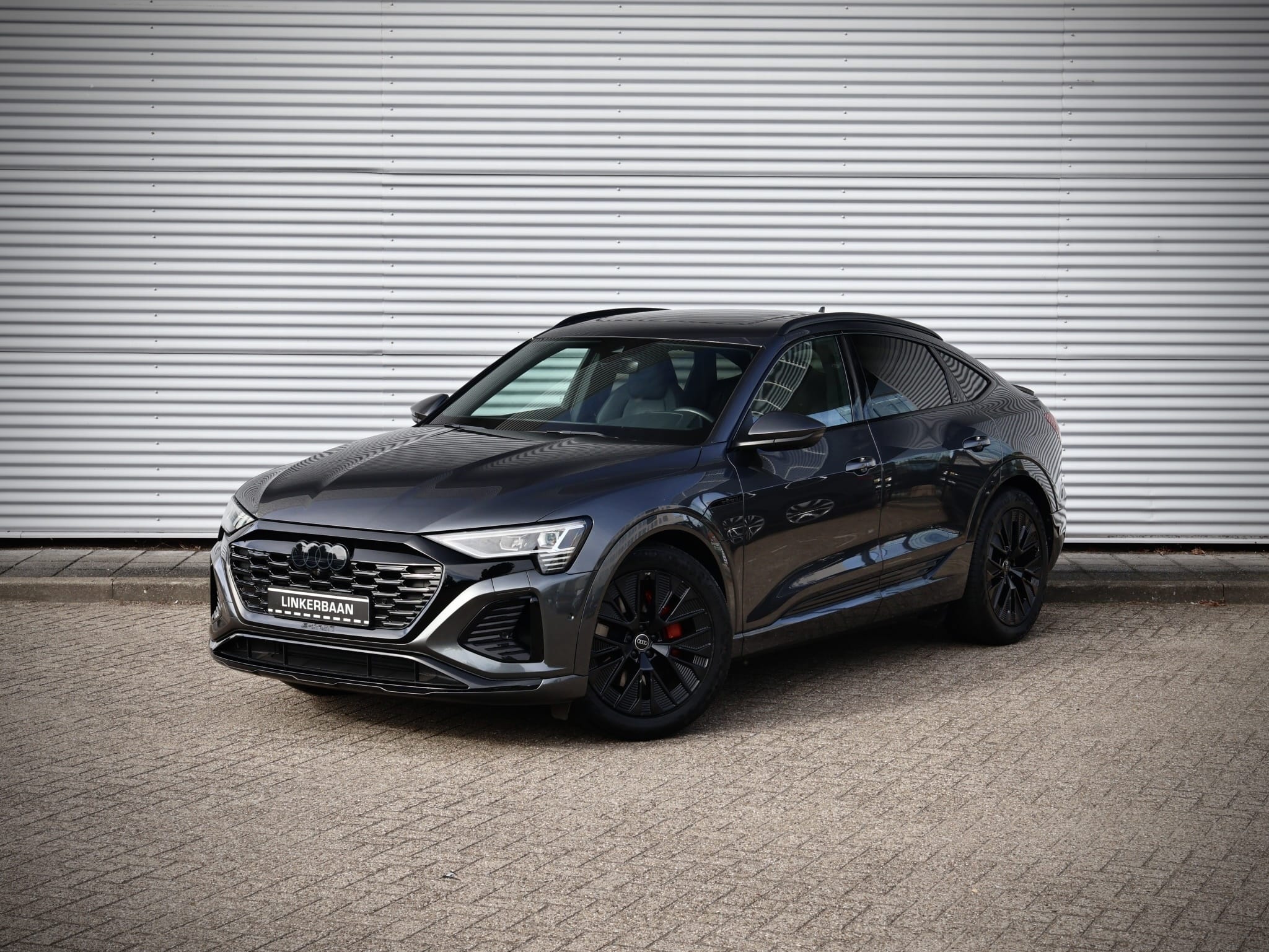 Audi Q8 Sportback e-tron — foto 62