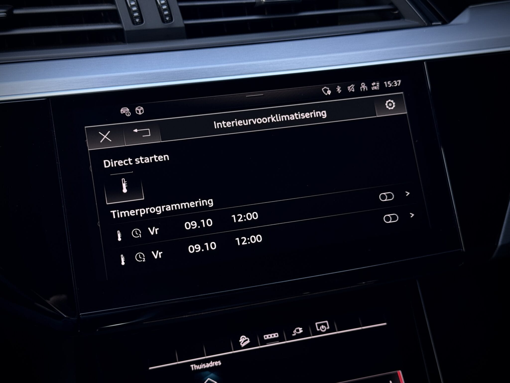 Audi Q8 Sportback e-tron — foto 23