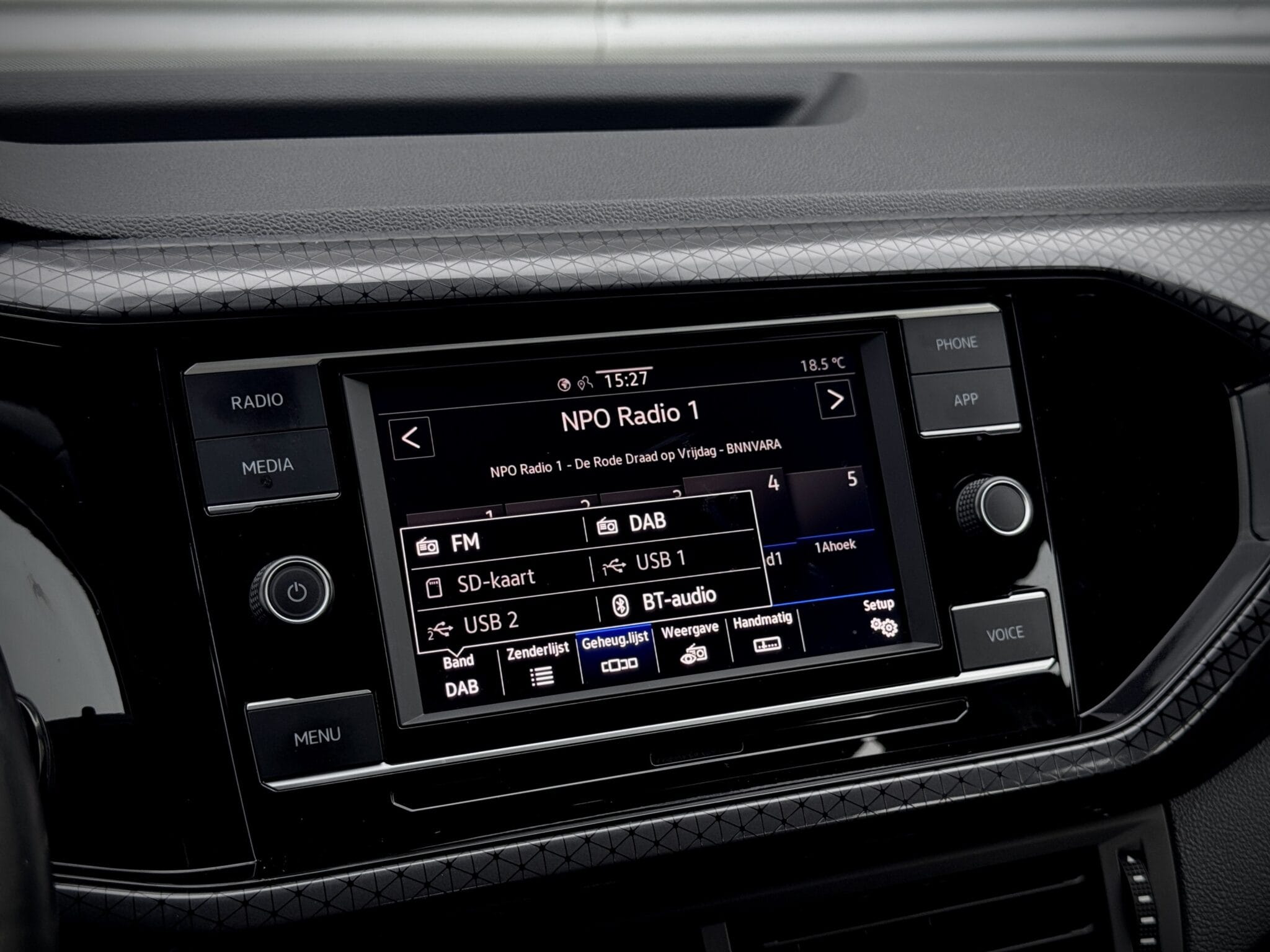 Volkswagen T-Cross — foto 18