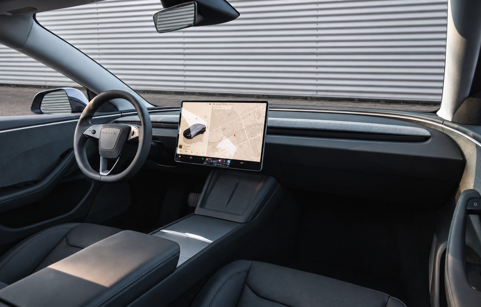 Tesla Model 3 — foto 5