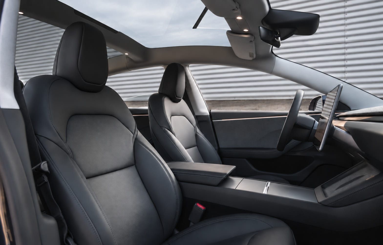 Tesla Model 3 — foto 6