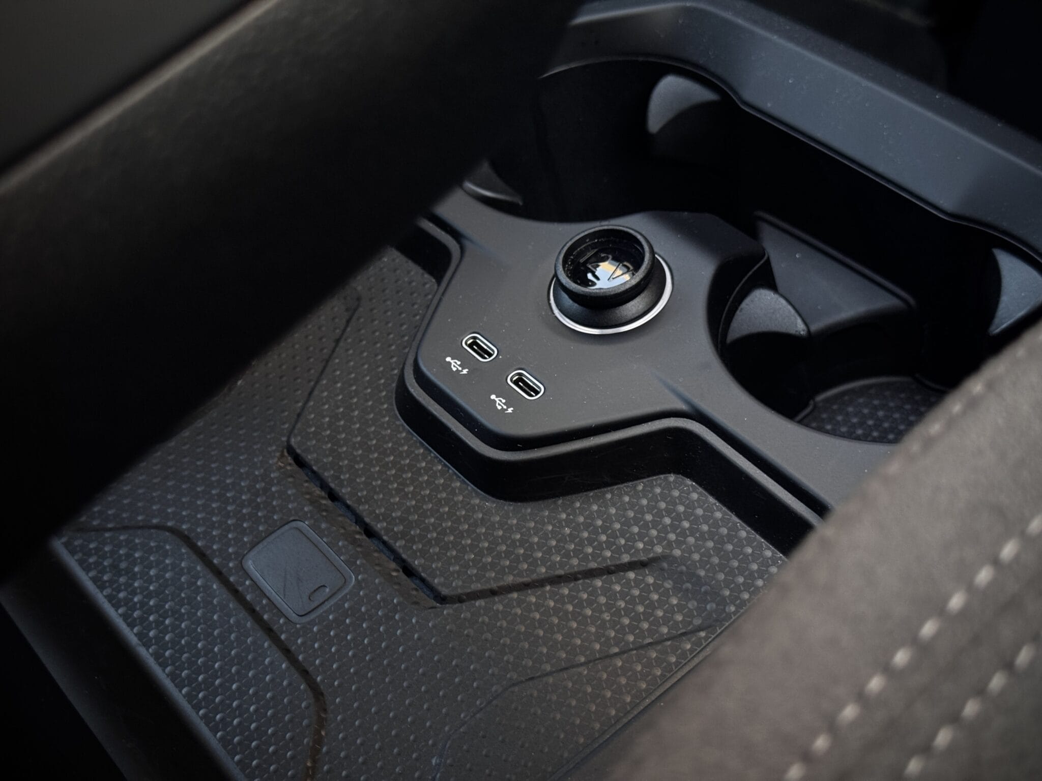 BMW iX — foto 34