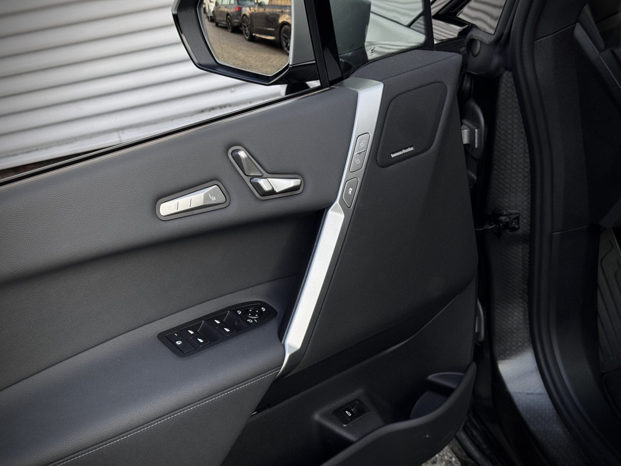 BMW iX — foto 44