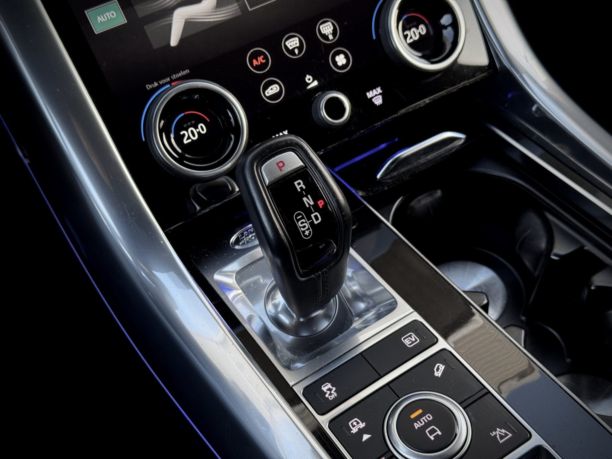 Land Rover Range Rover Sport — foto 27